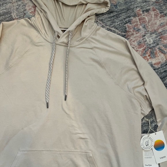 Vuori Halo Oversized Hoodie | Womens | Cream - Picture 4 of 5
